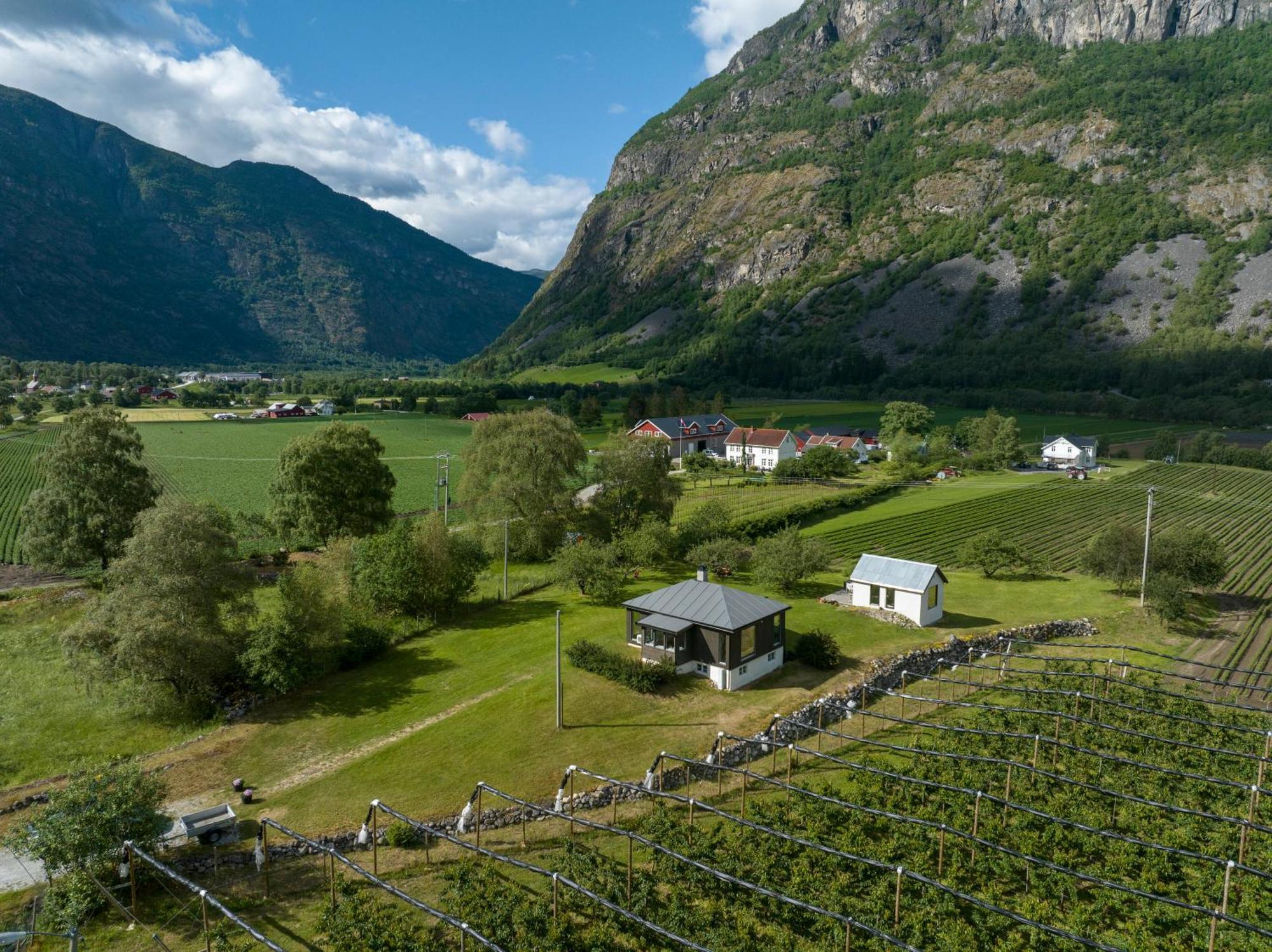 Jordeplegarden Holiday Home - Part Of A Farm - Two Buildings - Close To Flam Lærdalsøyri 외부 사진